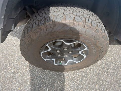 Used 2023 Jeep Wrangler Rubicon w/ Steel Bumper Group AWD/4WD image 12