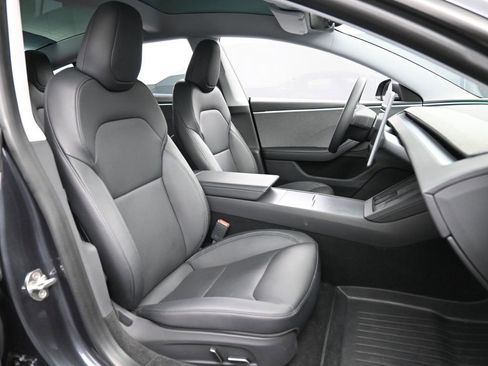 Used 2024 Tesla Model 3 Standard Range image 29