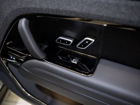 Used 2025 Land Rover Range Rover Sport Dynamic SE image 41