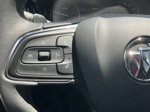 Certified 2023 Buick Envision Preferred AWD/4WD image 7