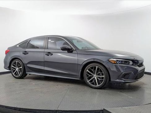 Used 2024 Honda Civic Touring image 11