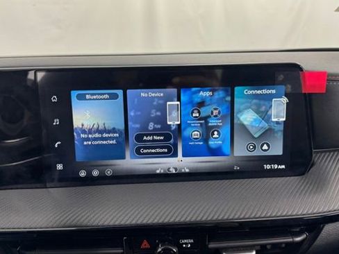 New 2026 Nissan Kicks SR w/ Cold Weather Package AWD/4WD image 24