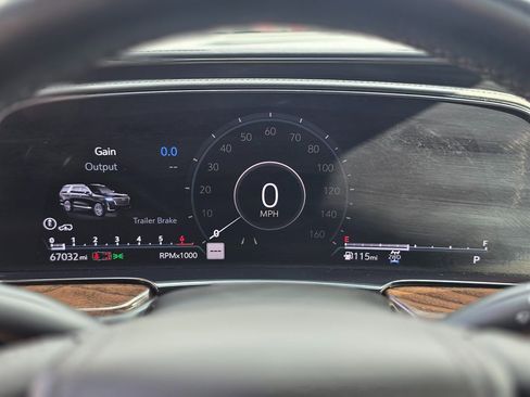 Used 2021 Cadillac Escalade Sport Platinum image 34