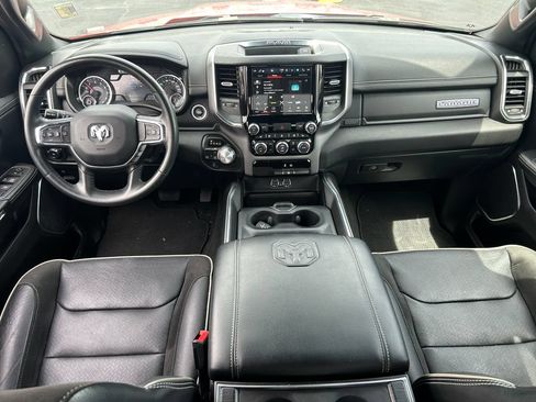 Used 2024 RAM 1500 Laramie AWD/4WD image 31