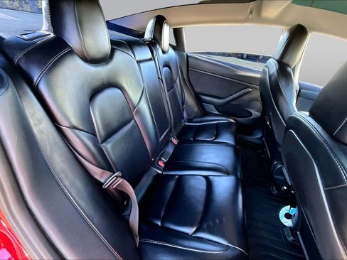 Used 2022 Tesla Model 3 RWD image 19