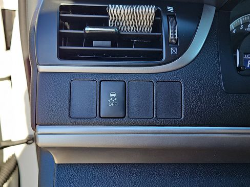 Used 2014 Toyota Camry SE image 20