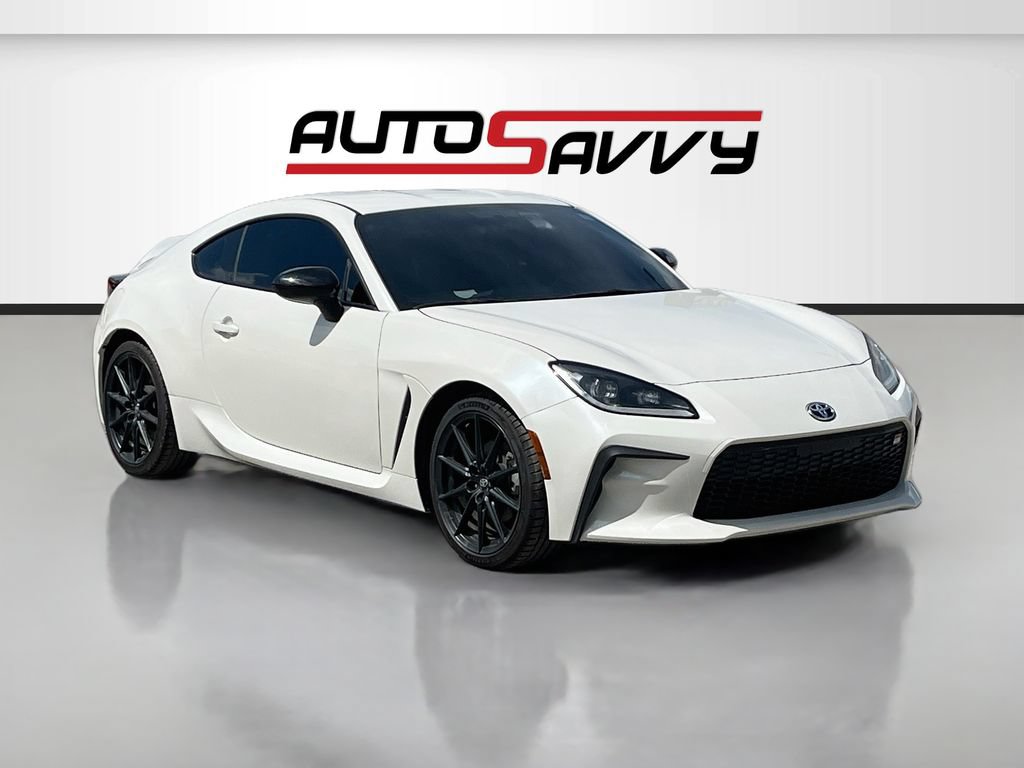 Used 2024 Toyota GR86 Premium RWD image 1