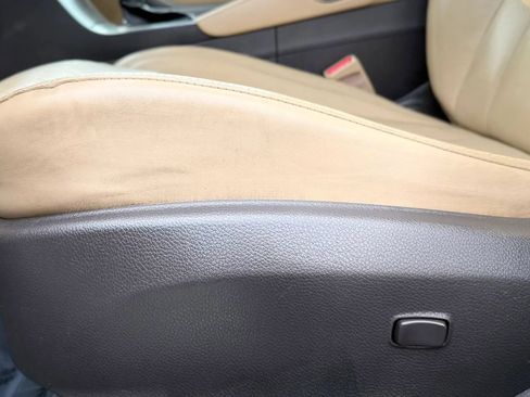 Used 2013 Hyundai Azera w/ Technology Pkg FWD image 27