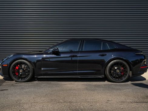 Certified 2026 Porsche Panamera GTS AWD/4WD image 2