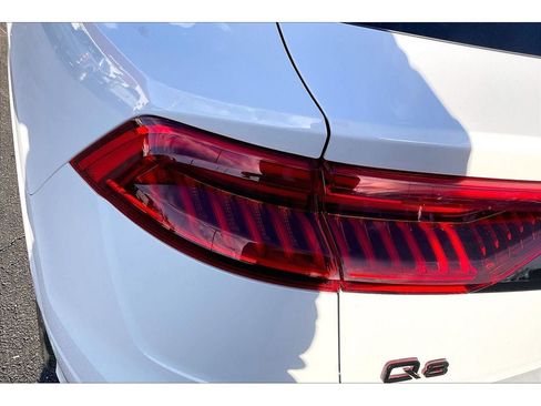 Used 2020 Audi Q8 Premium Plus w/ Premium Plus Package image 31