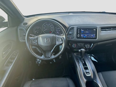 Used 2021 Honda HR-V Sport image 20