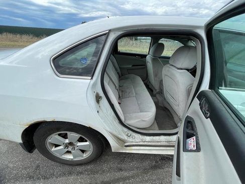Used 2010 Chevrolet Impala LT image 27