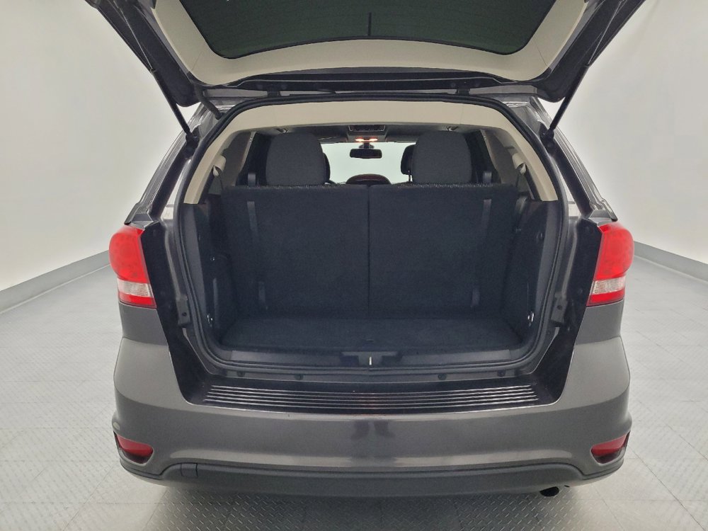 Used 2019 Dodge Journey SE w/ Connectivity Group FWD image 29