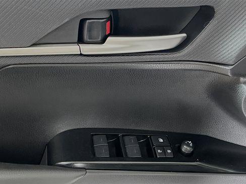 Used 2026 Toyota Camry SE image 17