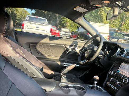 Used 2019 Ford Mustang GT Premium w/ GT Performance Package RWD image 27