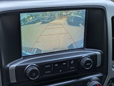Used 2018 GMC Sierra 1500 SLT AWD/4WD image 22