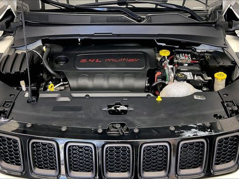 Used 2020 Jeep Compass High Altitude AWD/4WD image 9