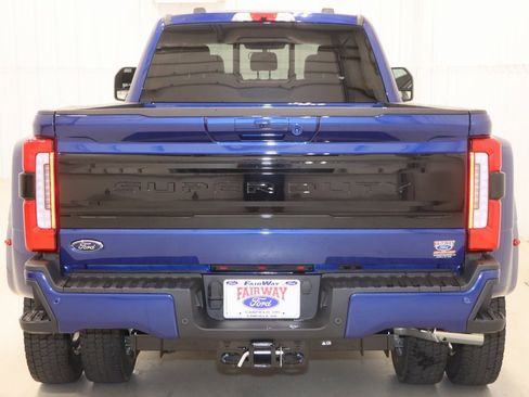 New 2026 Ford F450 Platinum w/ FX4 Off-Road Package image 7