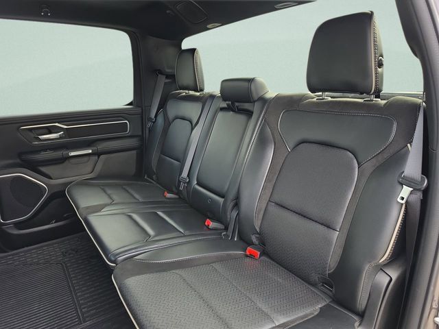 Used 2023 RAM 1500 Laramie AWD/4WD image 23