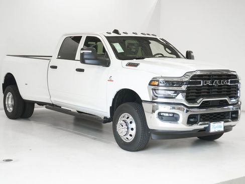 New 2026 RAM 3500 Tradesman AWD/4WD image 8