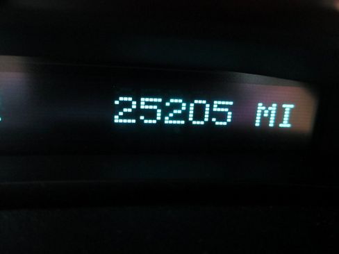 Used 2006 Chevrolet Corvette Convertible w/ Preferred Equipment Group image 23