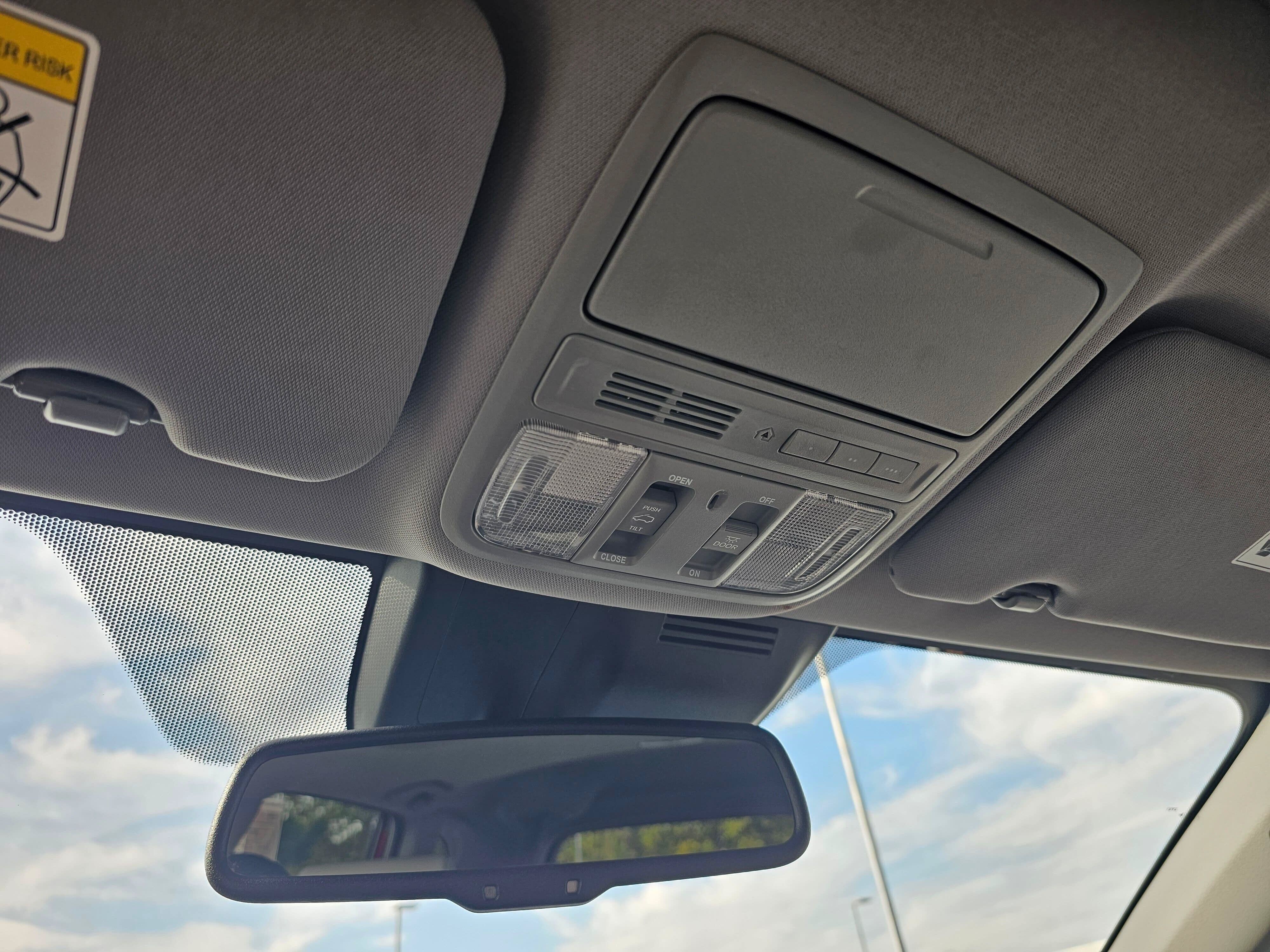 Used 2022 Honda CR-V Touring image 25