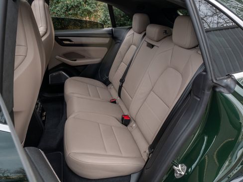 Used 2024 Porsche Macan Turbo Electric w/ Premium Package image 39