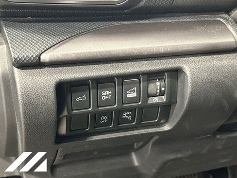 Used 2021 Subaru Forester Premium AWD/4WD image 10