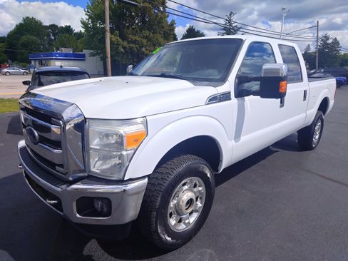 Used 2015 Ford F350 XLT w/ XTR Package image 2