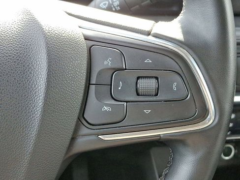 Used 2025 Buick Encore GX Sport Touring w/ Comfort Package image 18