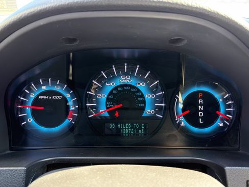 Used 2012 Ford Fusion SEL image 40