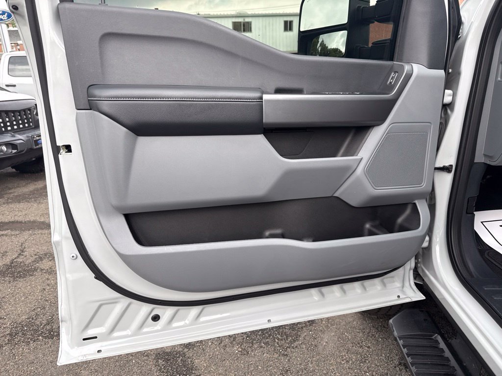 Used 2025 Ford F250 XL w/ STX Appearance Package AWD/4WD image 16