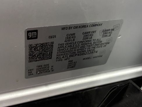 Used 2025 Buick Envista Sport Touring image 31