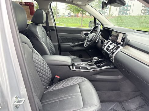 Used 2022 Kia Sorento SX Prestige AWD/4WD image 25