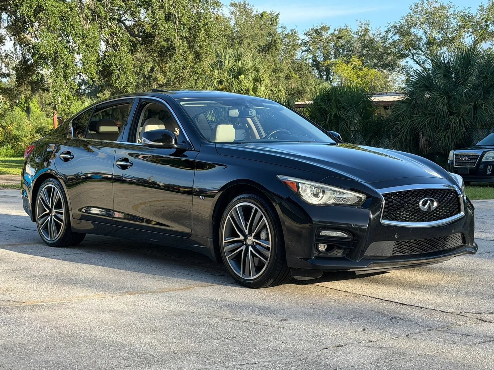 Used 2014 INFINITI Q50 w/ Technology Package RWD image 27