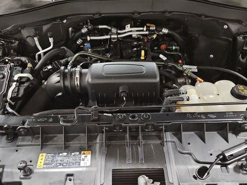 Used 2023 Ford Explorer XLT w/ Equipment Group 202A AWD/4WD image 24