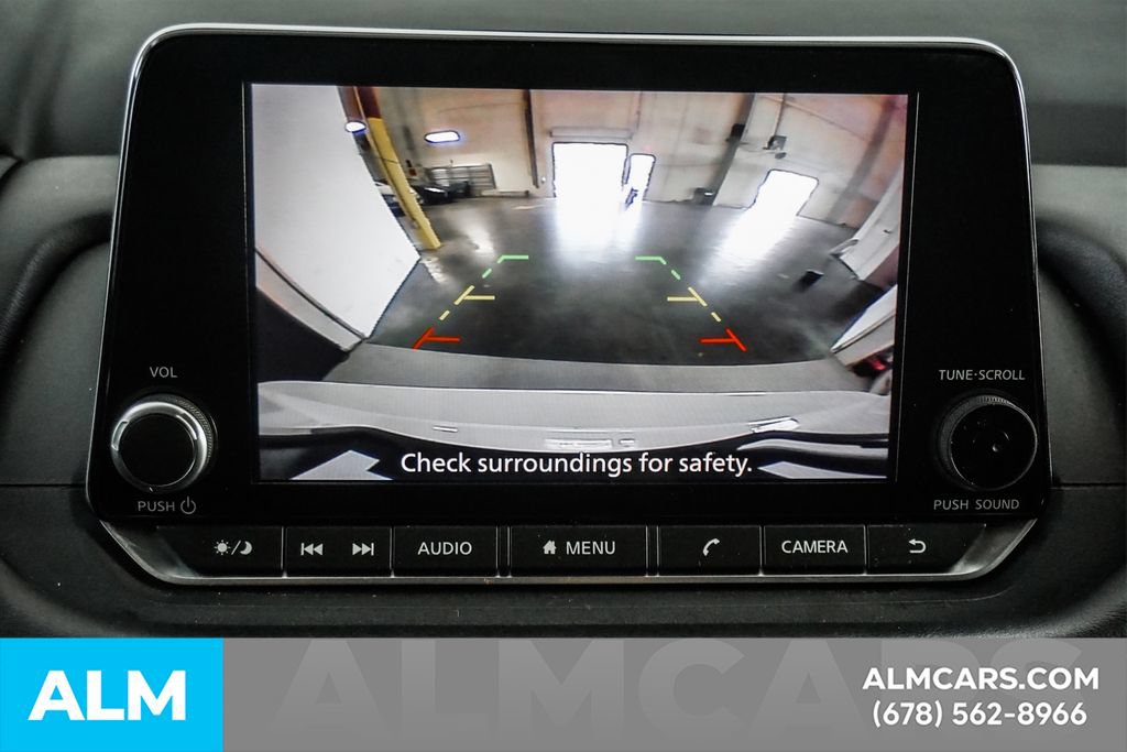 Used 2024 Nissan Rogue S FWD image 30
