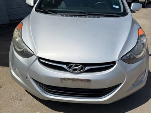 Used 2013 Hyundai Elantra GLS w/ Preferred Pkg FWD image 7