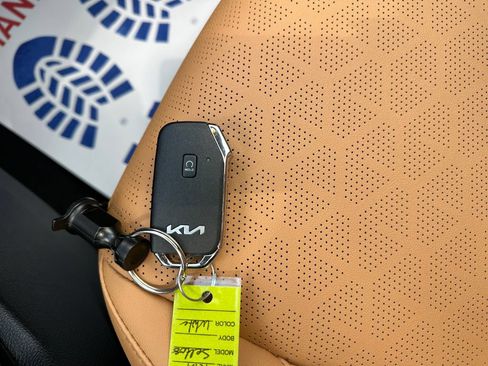 Used 2025 Kia Seltos EX w/ EX Sunroof Package AWD/4WD image 29