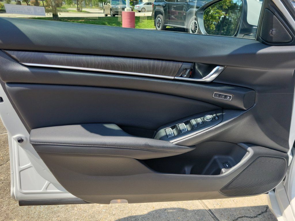 Used 2021 Honda Accord EX-L image 13