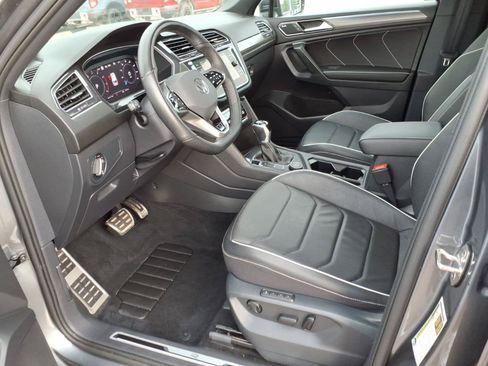 Used 2024 Volkswagen Tiguan SEL R-Line AWD/4WD image 11
