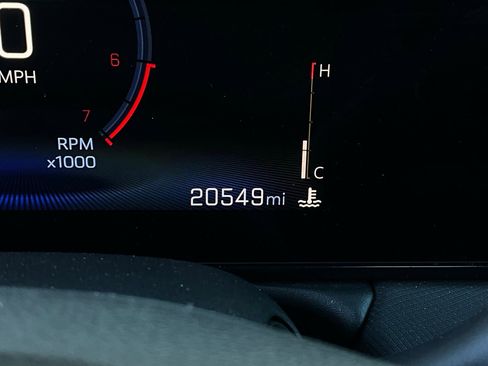 Used 2025 Chevrolet TrailBlazer LT image 34