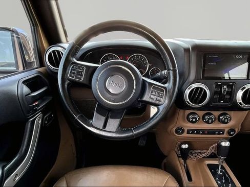 Used 2015 Jeep Wrangler Unlimited Sahara w/ Mopar Chrome Edition Group AWD/4WD image 5