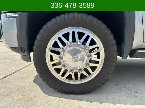 Used 2024 GMC Sierra 3500 Denali w/ Denali Reserve Package AWD/4WD image 11