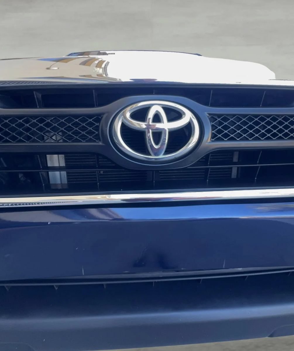 Used 2012 Toyota Tacoma PreRunner w/ SR5 Pkg RWD image 48