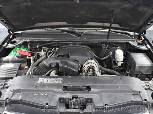 Used 2010 Chevrolet Suburban LTZ image 54