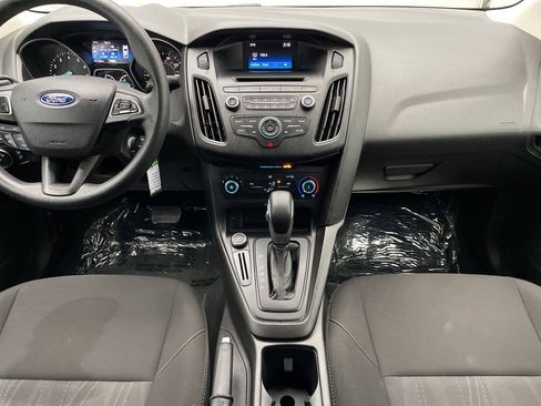Used 2017 Ford Focus SE image 29