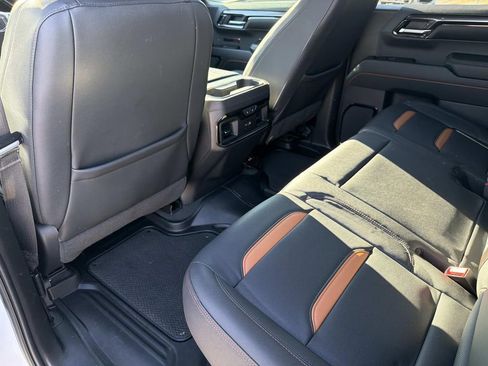 Used 2024 GMC Sierra 1500 AT4 w/ Technology Package image 18