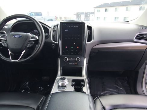 Used 2024 Ford Edge SEL image 40