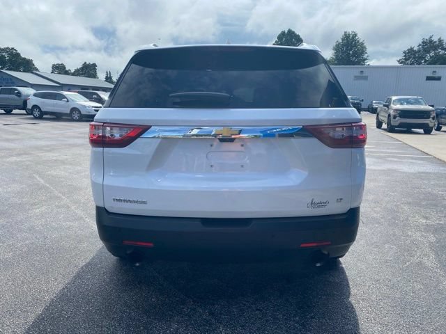 Used 2018 Chevrolet Traverse LT w/ LPO, 'HIT The Road' Package FWD image 4